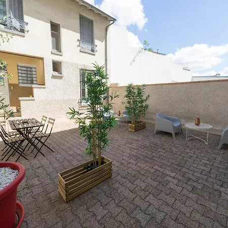 Appartunique - Chez Majorelle - Arriere-cour & Tres Calme Apartment Vichy